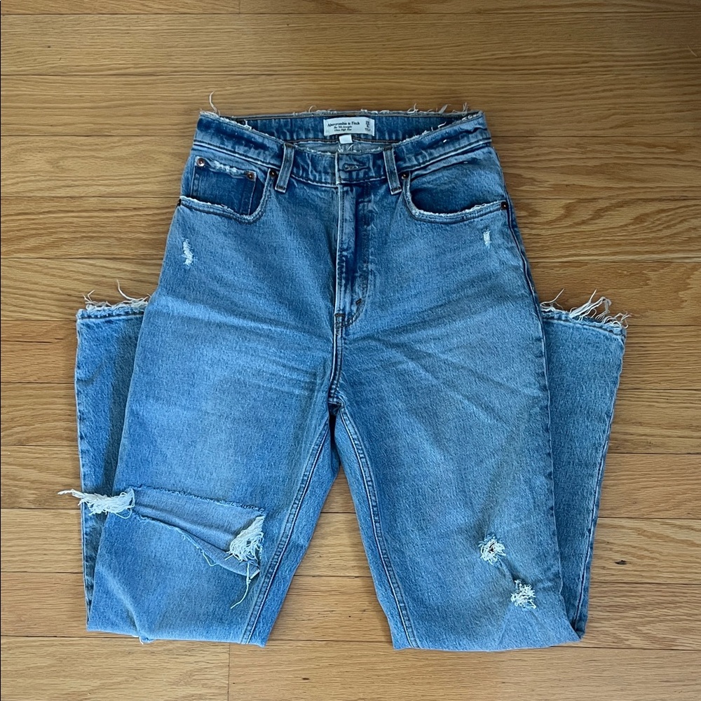 Abercrombie & Fitch Women's 90s Straight Curve Love Jeans